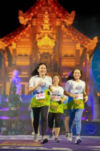 BIB: 424, 310
                            <button type="button" onclick="openModal(22478089)" class="btn btn-primary btn-sm float-right btn-popup" data-toggle="modal" data-target=".modal-high-quality">
                        <i class="fas fa-shopping-cart"></i> Add to Cart
                    </button>
                                            <button type="button" onclick="isThisMe(22478089, true)" class="btn btn-success btn-sm float-right btn-popup btn-isme hidden" data-toggle="tooltip" data-placement="bottom" title="นี่คือรูปของคุณใช่ไหม คลิกที่นี่เพื่อเอาเข้าอัลบั้ม">
                        <i class="fas fa-plus"></i> Add to album
                    </button>
                    <button type="button" onclick="isThisMe(22478089, false)" class="btn btn-warning btn-sm float-right btn-popup btn-isnotme hidden">
                        <i class="fas fa-ban"></i> Remove from album
                    </button>